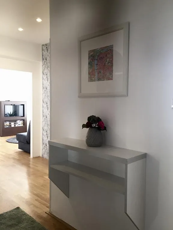 Beautiful Apartments In Prague 0*,